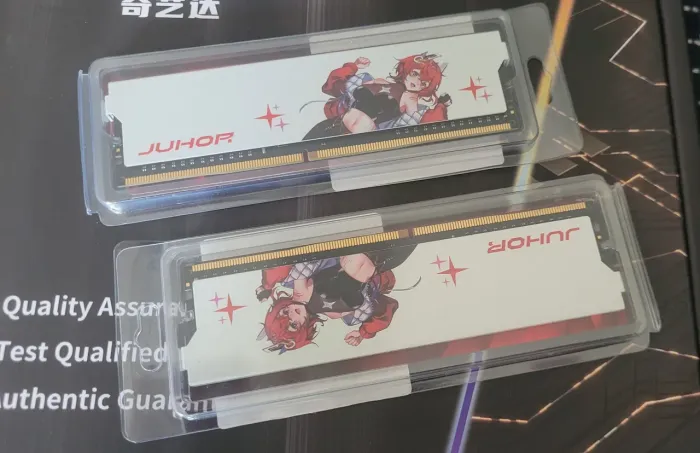 Memória RAM DDR4 2x8GB 3200MHz CL16
