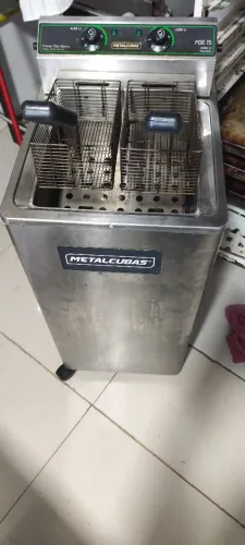 Fritadeira industrial Metalcubas foe15