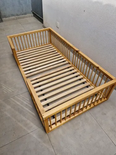 Vendo Cama Montessoriana madeira