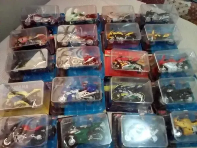 coleção motos miniaturas