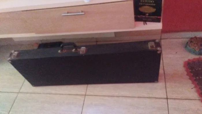 KASE PARA GUITARRA MUITO TOP ACOCHOAMENTO EM VELUDO