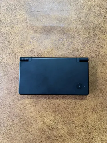 Nintendo DSi (CIB e desbloqueado R4)