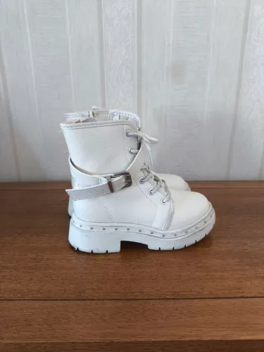 Bota juvenil Molekinha Offwhite Tam 27