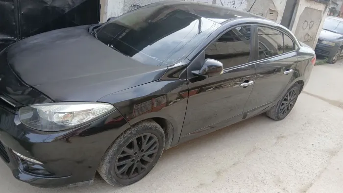Renault Fluence Sed. Dynamique 2.0 16V Flex Aut. 2015