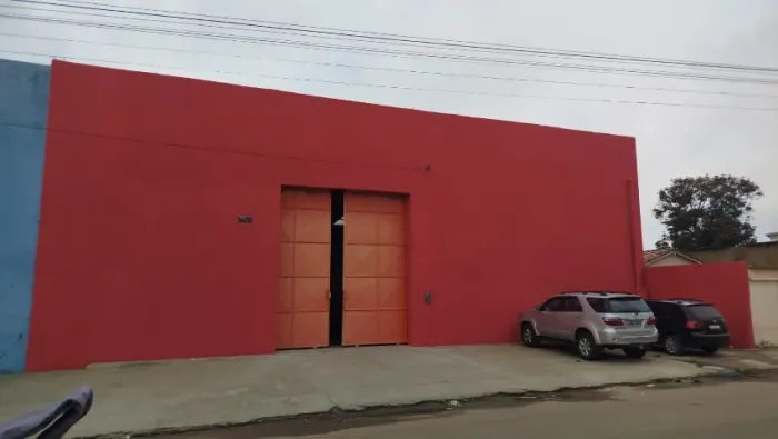 GALPÂO - Av Pérsia 785 bairro Ipanema