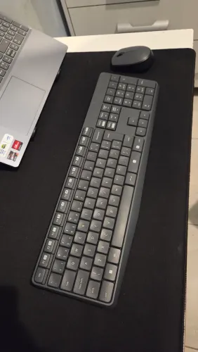Teclado e Mouse Logitech MK235