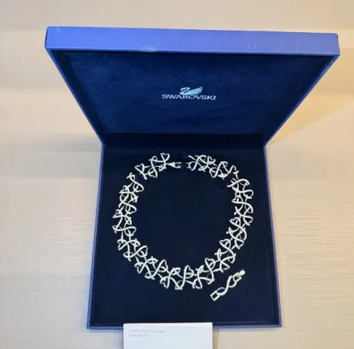 Colar SWarovsky Lightness (model #1039096)