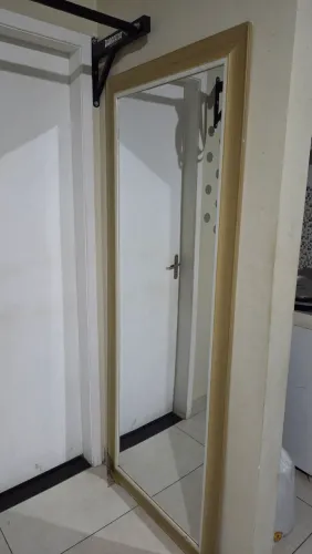 Espelho com moldura 1,97 x 77