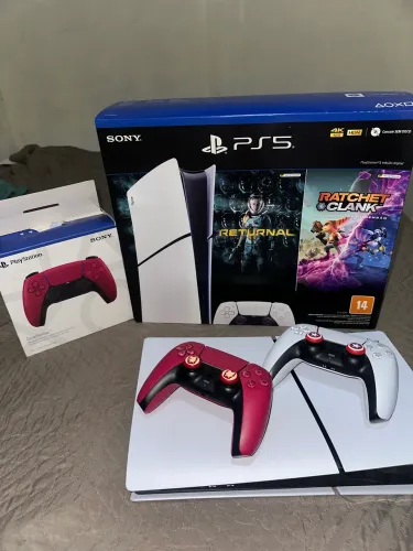 PS5 Slim 1Tb com dois controles originais sony