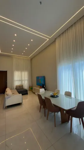 Casa plana disponível pra locação