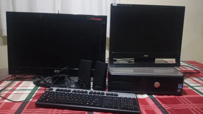 Vende-se PC funcionando 