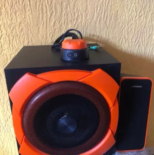 Vende-se!!! Caixa de som, 2.1 - GAMER, Warrior Odysseus 50W RMS - SP266 OUT