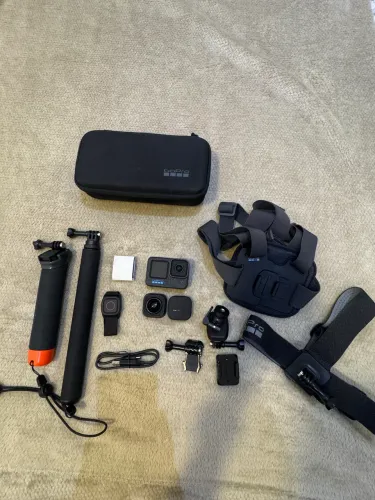 Go pro 12 black com acessorios Originais e nota fiscal.