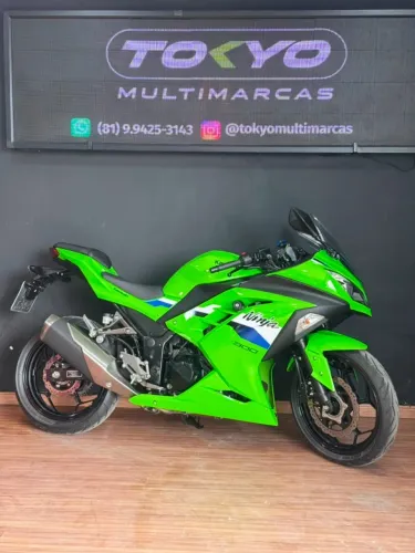KAWASAKI NINJA 300 ABS 2026 VERDE