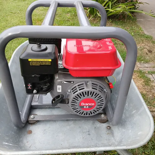 Moto bomba gasolina