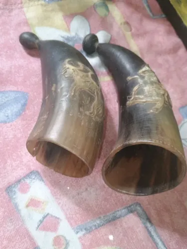Par De Polvorinhos Antigos Em Chifre Com Entalhes - Para Restauro / Decoração