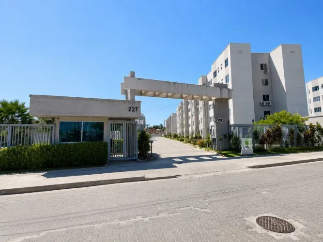 Apartamento com 2 dormitórios para alugar, 42 m² por R$ 1.721/mês - Barroso - Fortaleza/CE