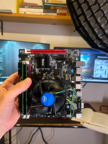 Kit Placa-Mãe + Processador Intel i7 + Cooler + 16 memória RAM