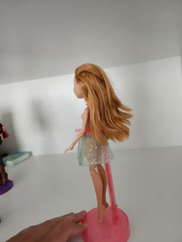 boneca Ever After High Ashley mirabeach