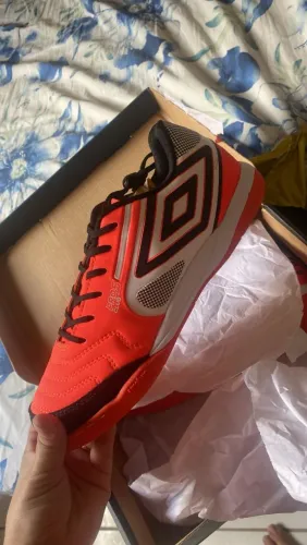 Tênis futsal umbro pro5