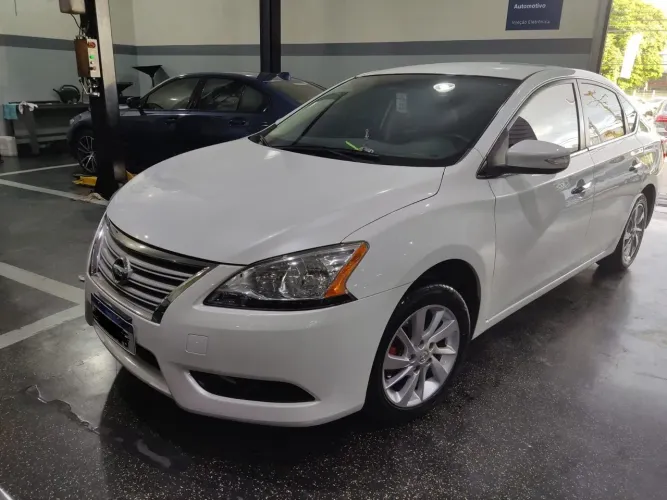 Nissan Sentra SV 2.0 Flexstart 16V Aut. 2016