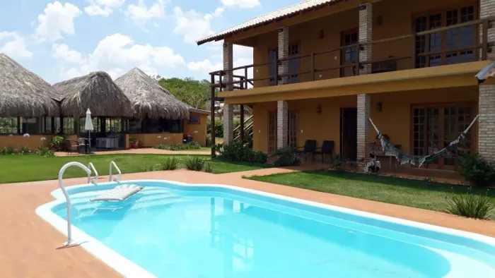 Casa com 3 quartos à venda por R$ 2500000.00, 220.00 m2 - CENTRO - SERTANEJA/PR