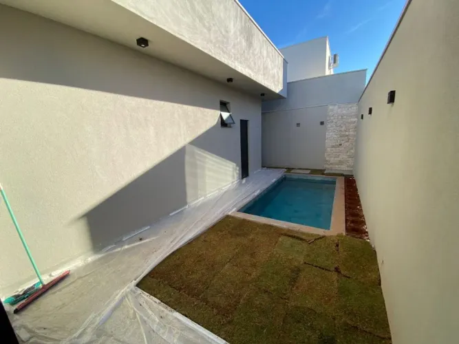 Casa condomínio Raros