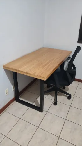 Mesa de escritório de madeira maciça 