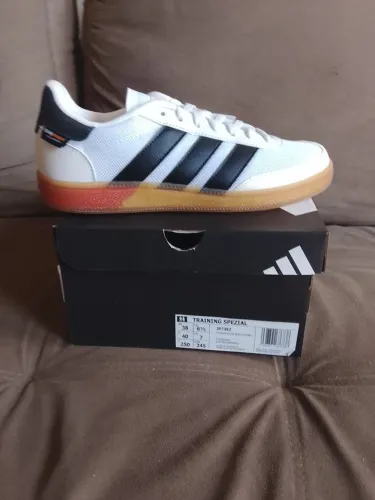 Tênis Adidas training spezial ( na caixa)