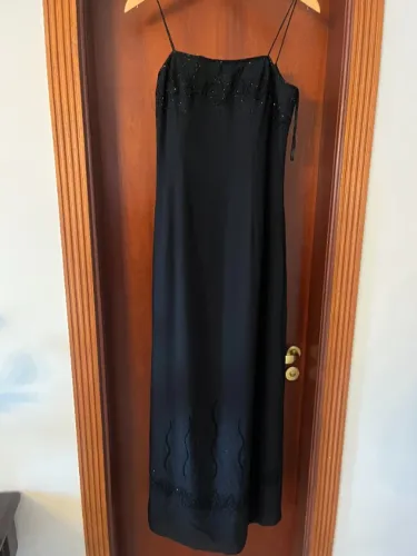 VESTIDO DE FESTA NA COR PRETA