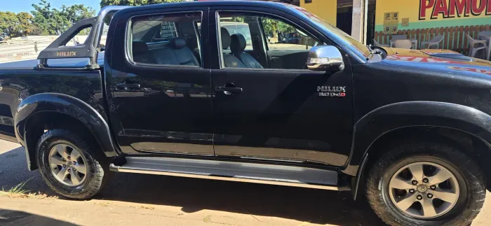 Toyota Hilux CD SRV D4-d 4X4 3.0 TDI Dies 2015