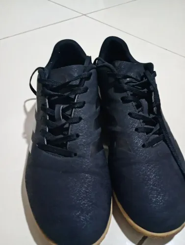 Vendo tênis de futsal Tam 40/41