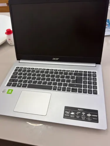 Acer aspire 5