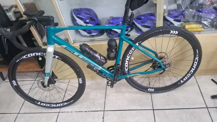 Speed Swift enduravox pro Tamanho 54 fechada no shimano sora 2*9