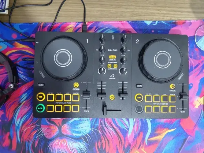 Controladora Pioneer DJ DDJ-FLX2