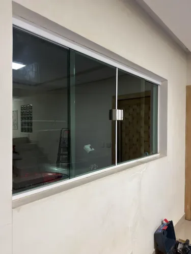 Janela de vidro 2 metros