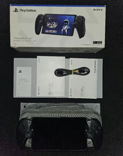 PlayStation Portal com case e película