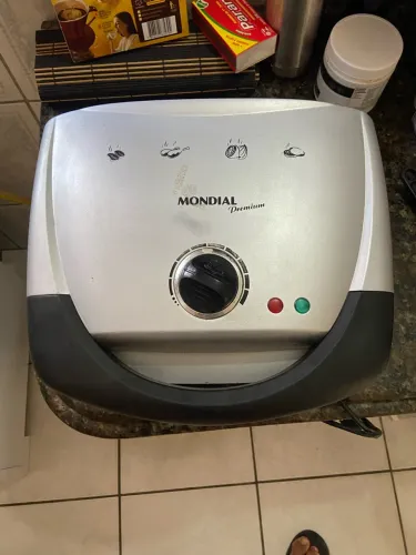 Sanduicheira mondial premium grande
