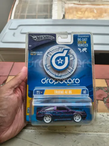 Miniatura Hot Wheels 1:64 Toyota Trueno AE86 Dropstars (RARO)