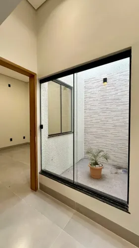 Casa, 3 quartos, 1 suíte, 105 m², 2 vagas no Loteamento Tropical Ville em Goiânia