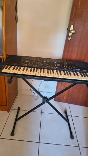 Teclado Yamaha PSR