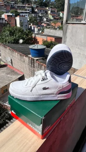 Tênis Lacoste tamanho 41 casual dia-a-dia