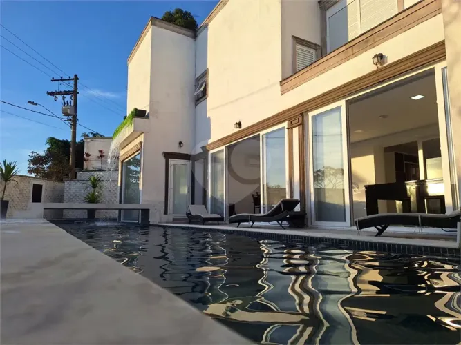 Casa à venda ou para alugar com 4 suítes no condomínio Residencial Monterey Ville, Mogi da