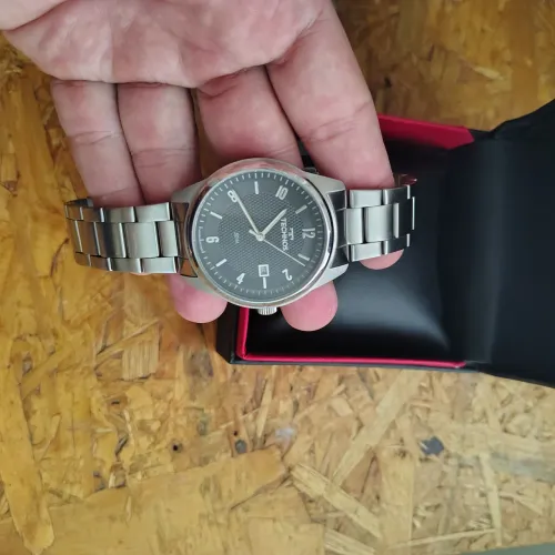 Relógio Technos novo, elegante