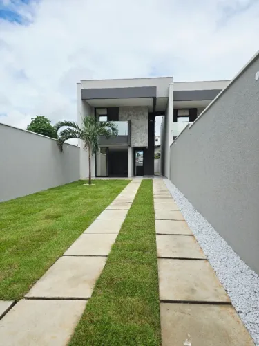 Casa Duplex 4 Suítes na Sapiranga - 162m² Fino Acabamento