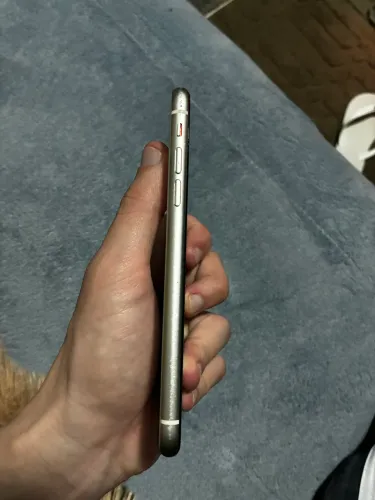 IPHONE 11 - 128Gb R$870,00