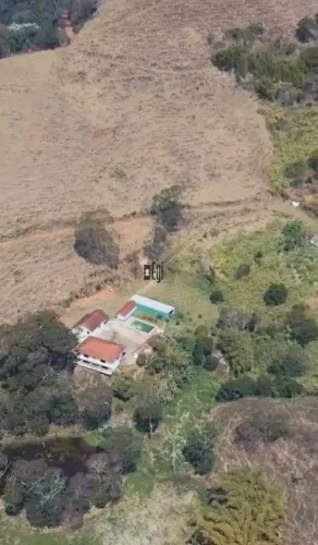 Fazenda com 8 dormitórios à venda, 490000 m² por R$ 2.000.000,00 - Rio Pomba - Rio Pomba/M