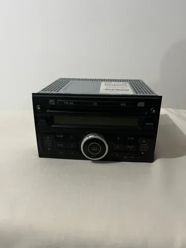 Rádio original Nissan