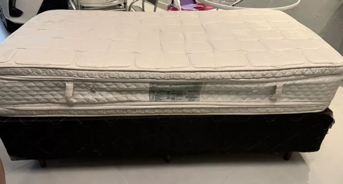 cama de solteiro