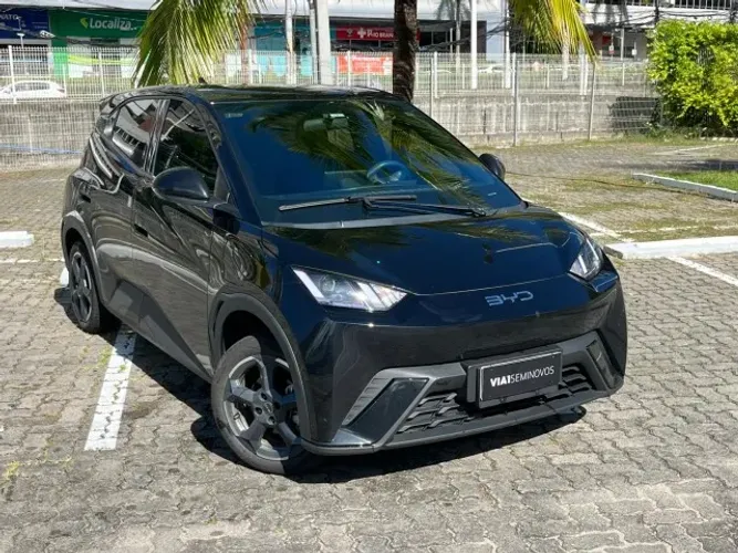 BYD Dolphin EV (Elétrico) 2025